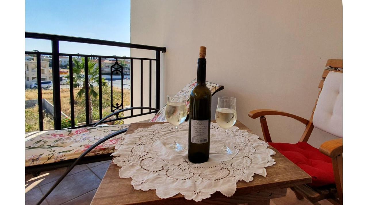 Petras Cozy Nest, 1-Bedroom Apt., Paphos-Universal 외부 사진